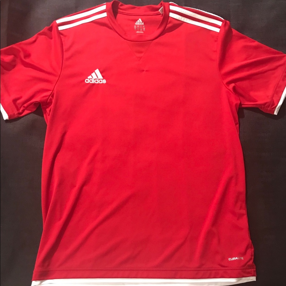 Adidas tee